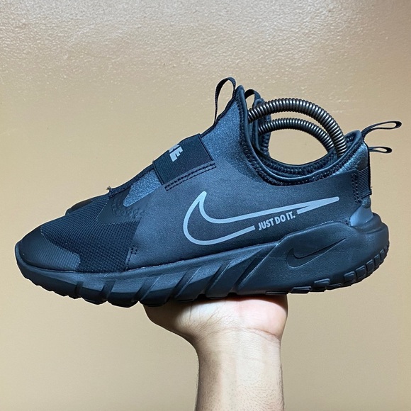 Nike Flex Runner 2 Women’s Running Sneakers Size 8.5 “Black Gray” - Picture 3 of 16